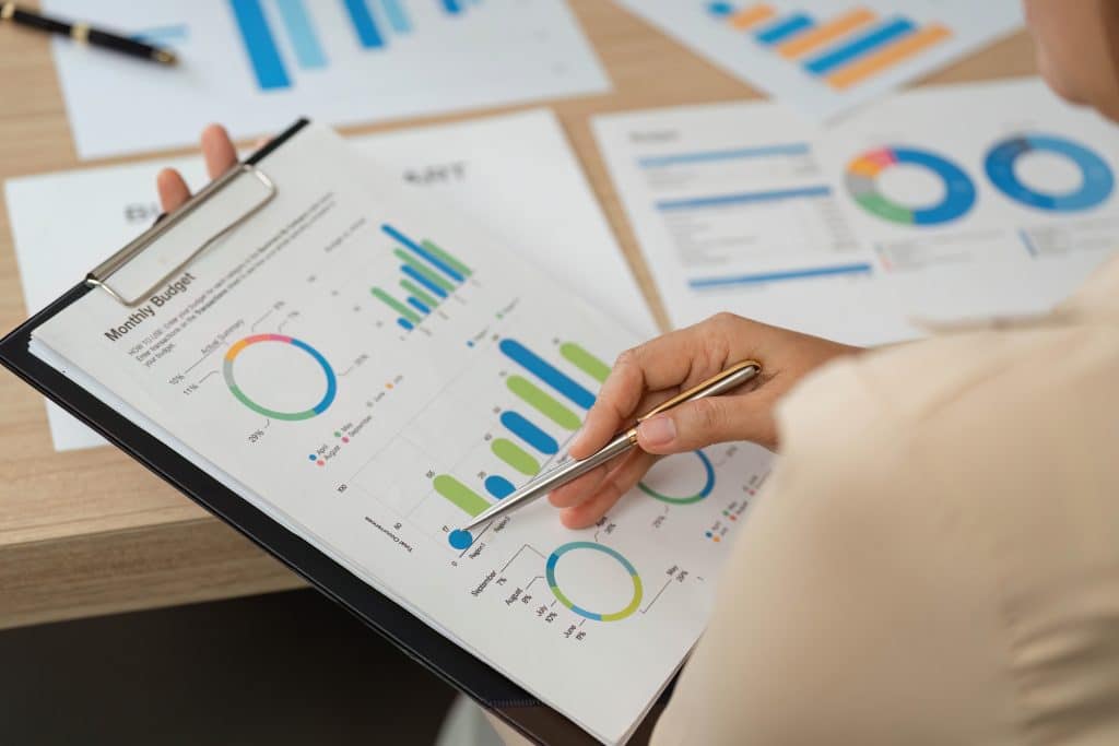 Corporate data room using blockchain due diligence verification to prove disclosure timing.